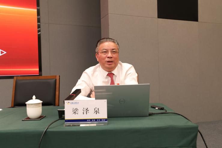 梁澤泉同志應(yīng)邀在“交投大講堂”上作專題講座